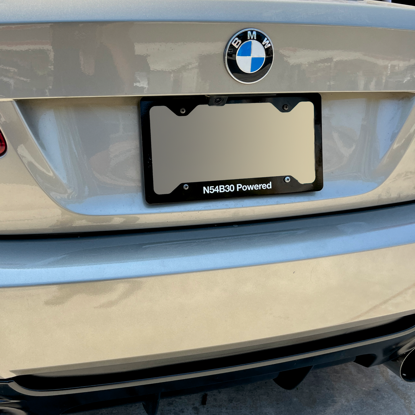 N54B30 Powered License Plate Frame