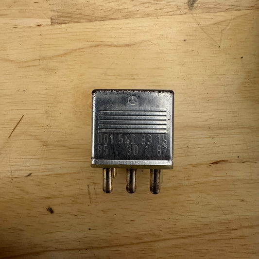 92-99 Mercedes OEM W140 C140 S Class Fuel Pump Relay A0015428319